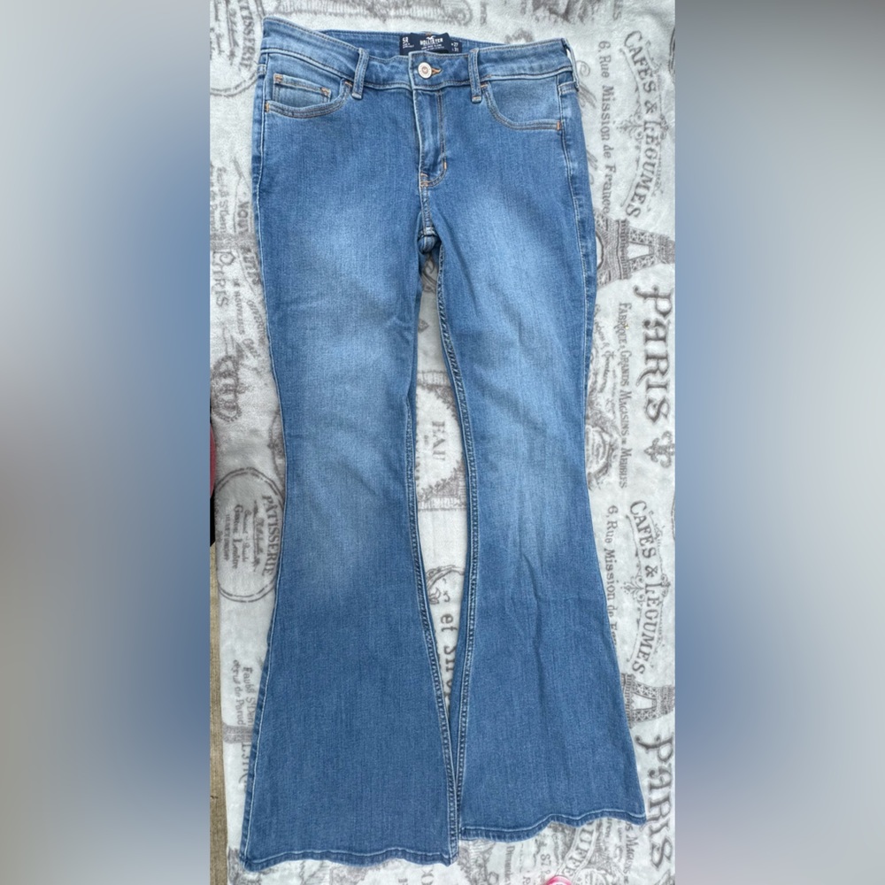 *New* Hollister Low-Rise Flare Jeans